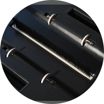 Robot piscine électrique Falcon+ - nettoyage fond et pentes - 28m² max Robot piscine électrique Falcon+ - nettoyage fond et pentes - 28m² max