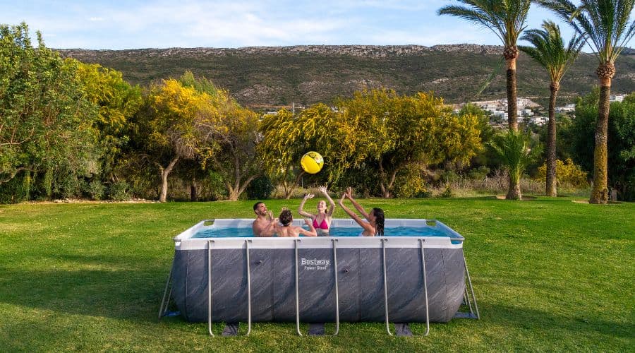 Installation Piscine Jardin