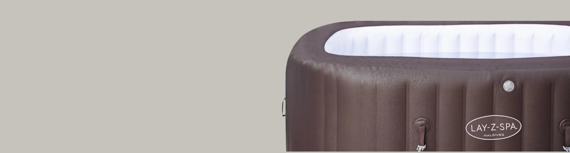 Comment nettoyer les taches sur mon liner de piscine ou de spa ?