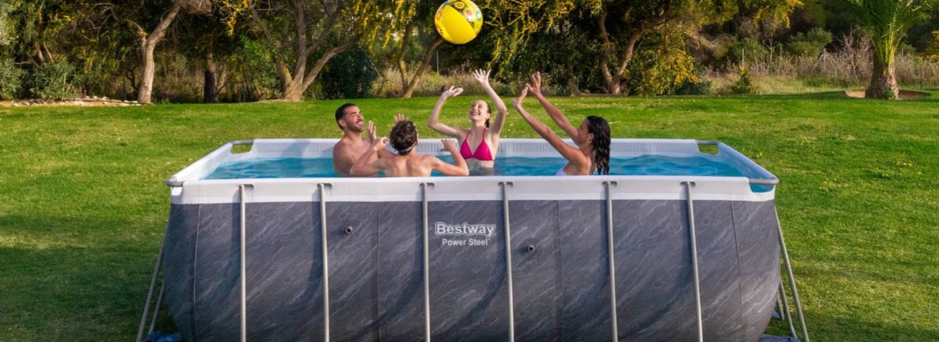 Piscine Bestway Power Steel et Steel Pro Max : la même piscine, un nouveau nom