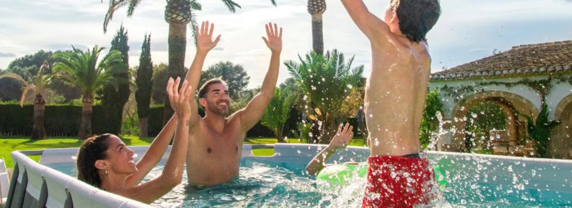 Quelle différence entre piscine autoportante, tubulaire et acier ? 