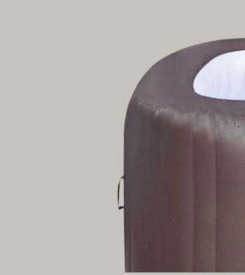 Comment nettoyer les taches sur mon liner de piscine ou de spa ?